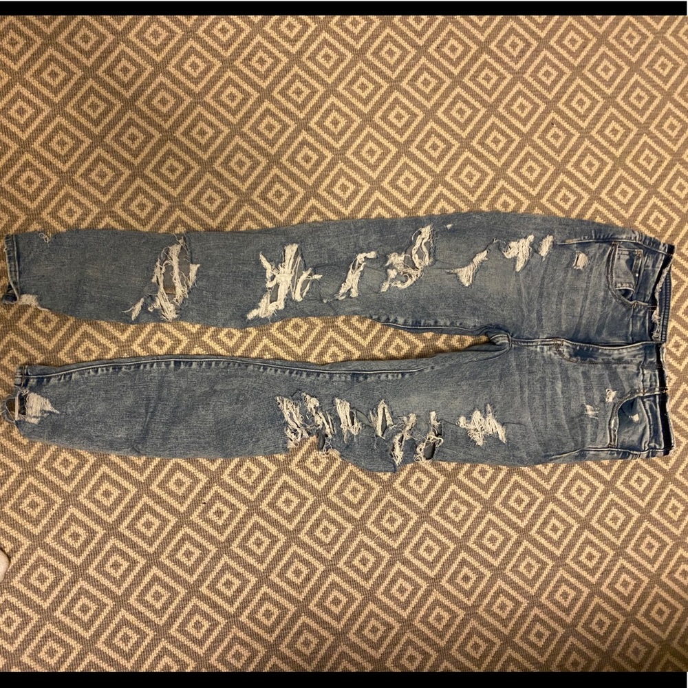 american eagle ripped jeans